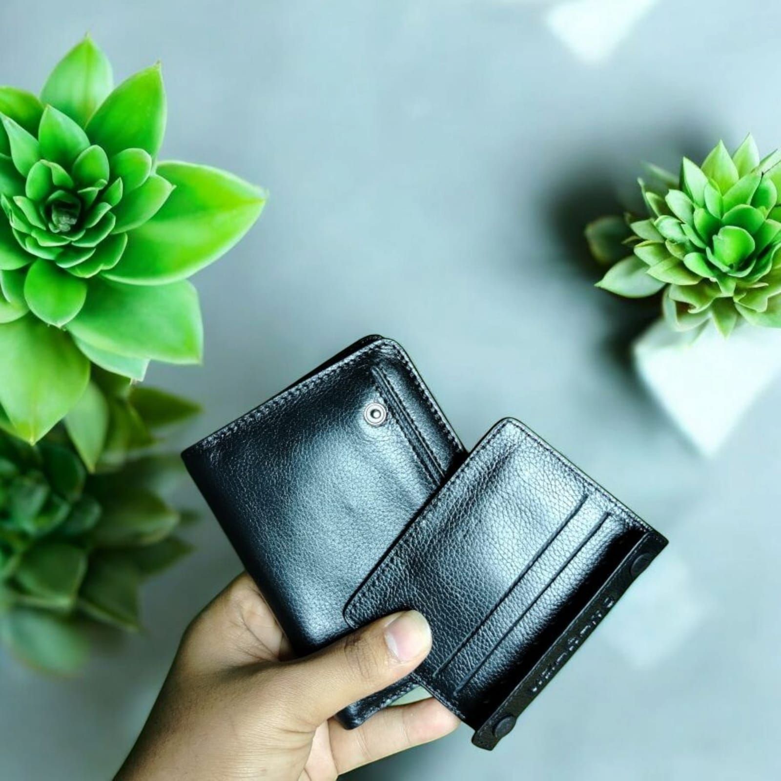 Genuine Leather Slim Smart Wallet 2.0