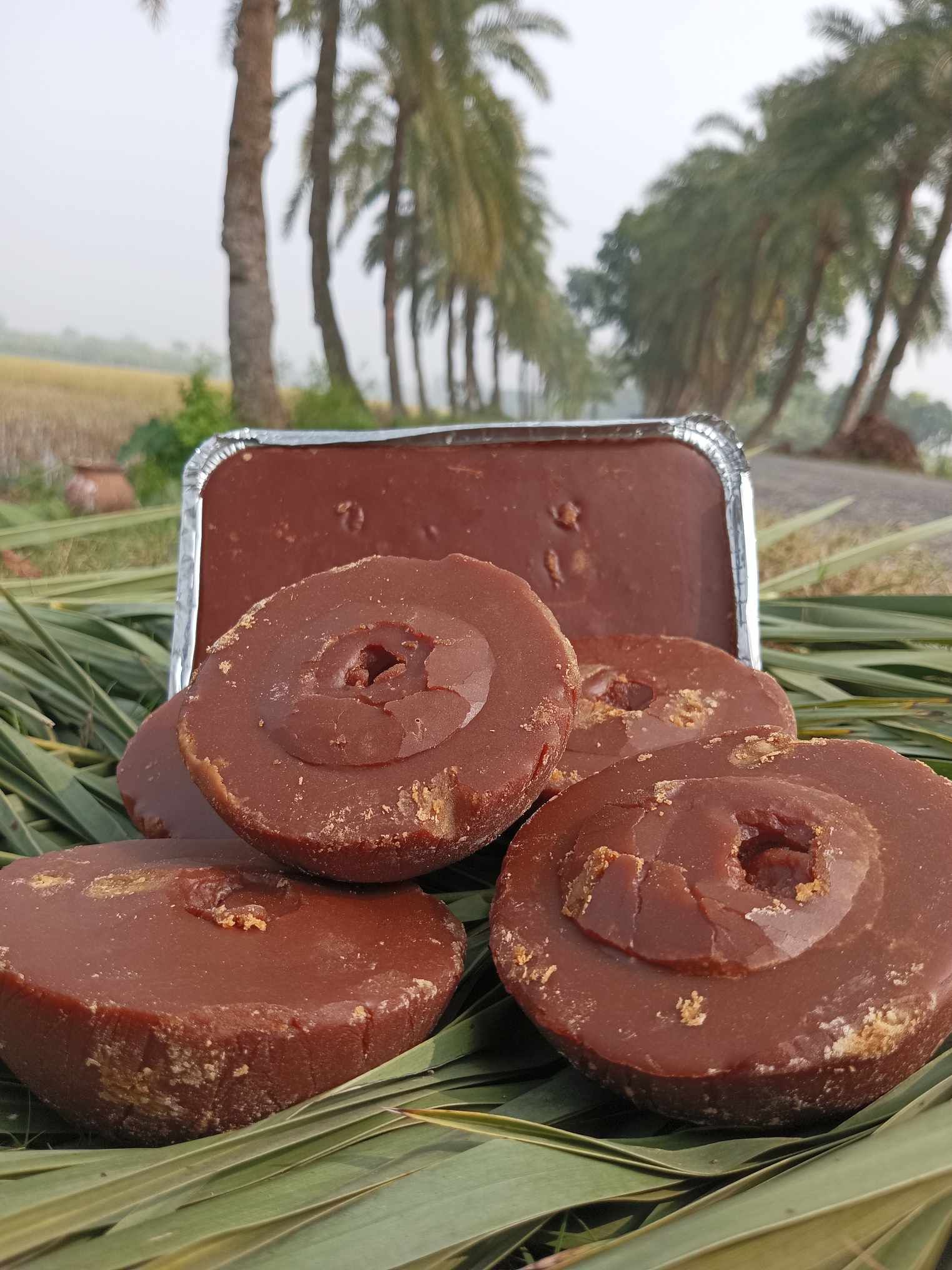 খেজুরের গুড়