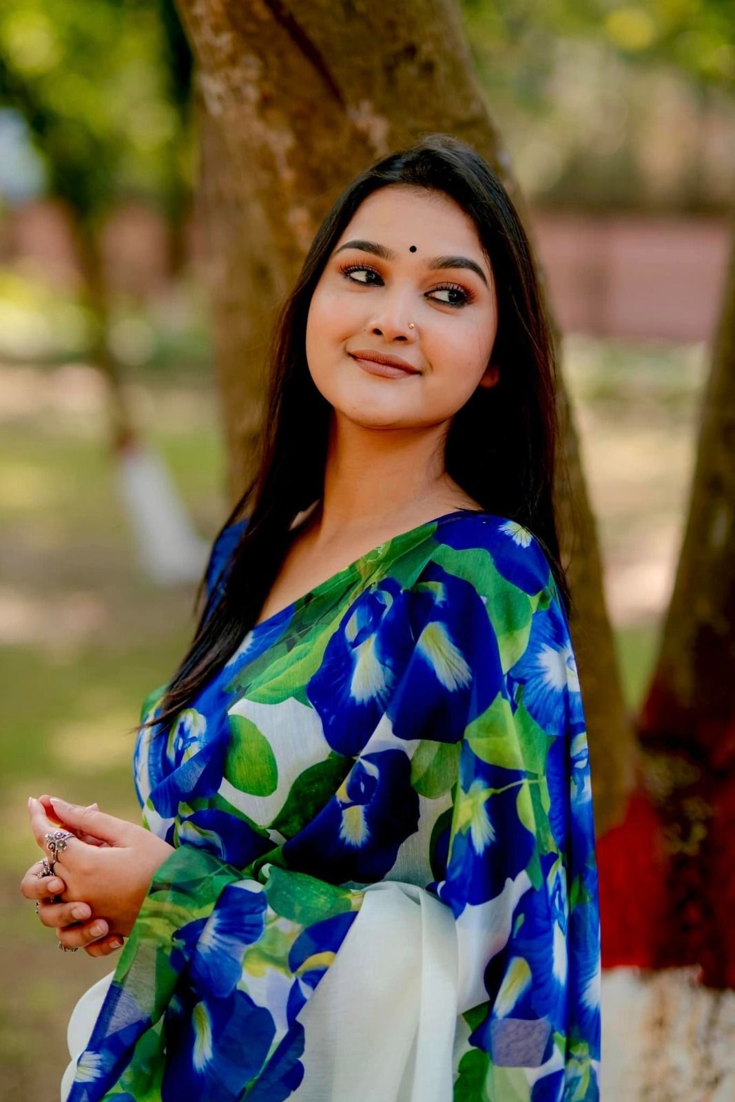 New Viral Attractive Sharee