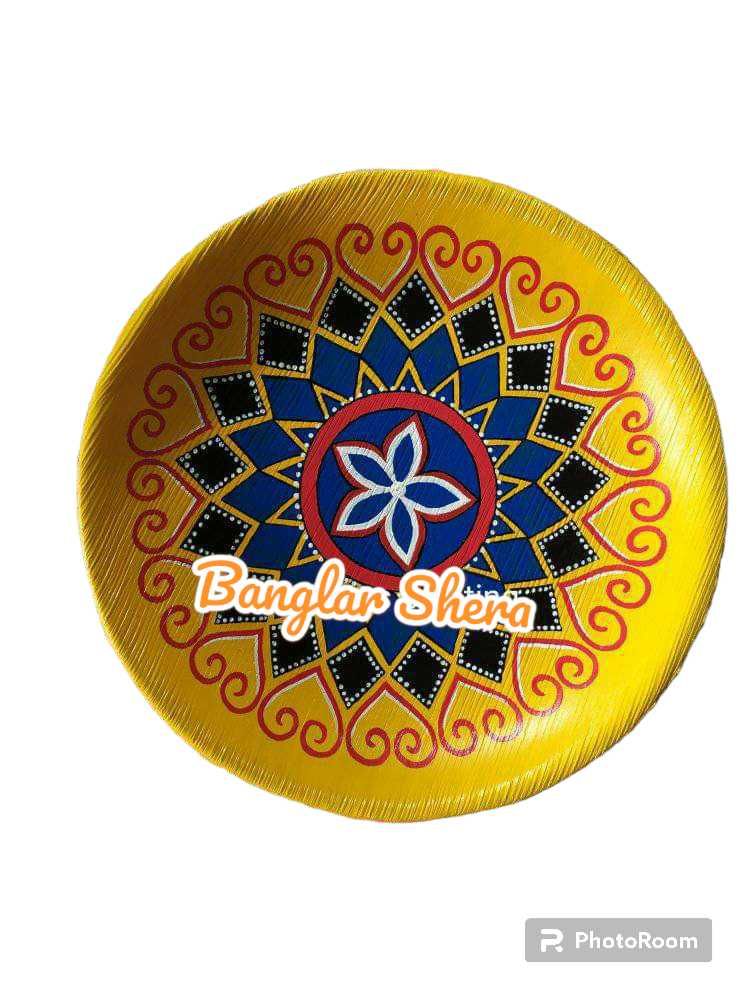 সুপারি খোলের পেইন্টিং প্লেট।