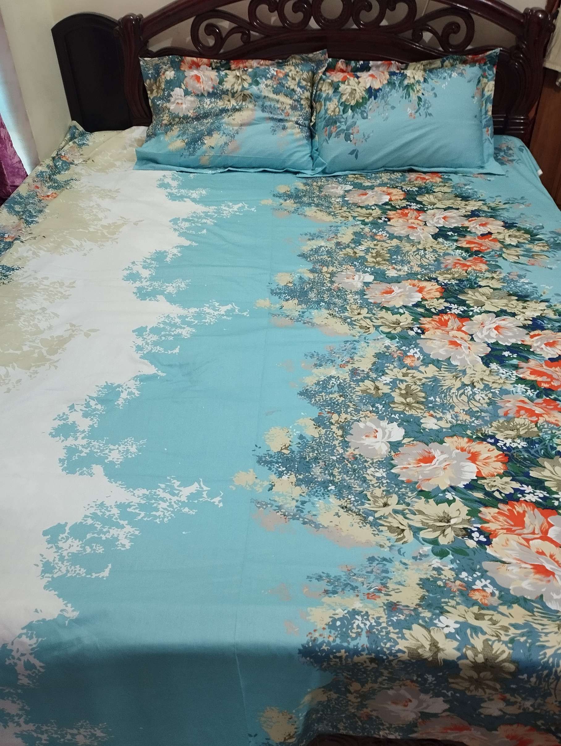 5- প্রিমিয়াম কটন বেডশিট, দুটি বালিশের কাভার সহ।