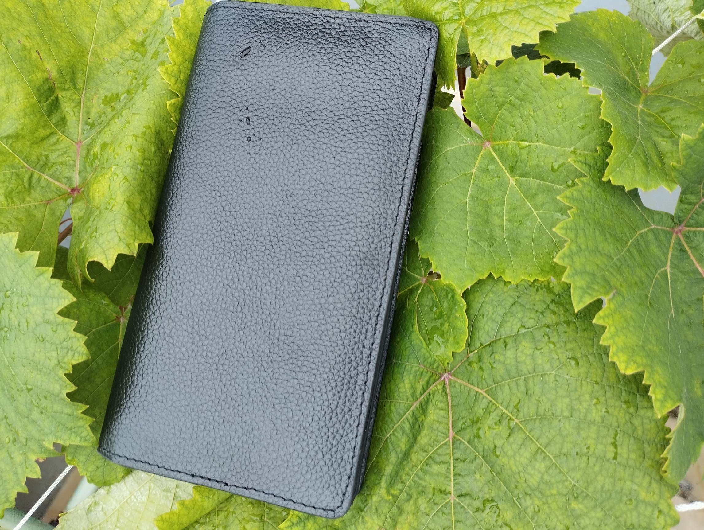 06- Black Long wallet