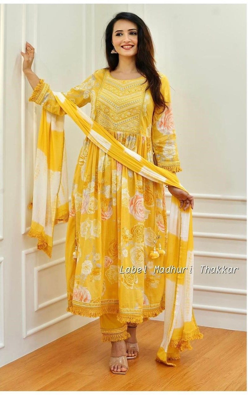 নায়রা কাট থ্রী পিস