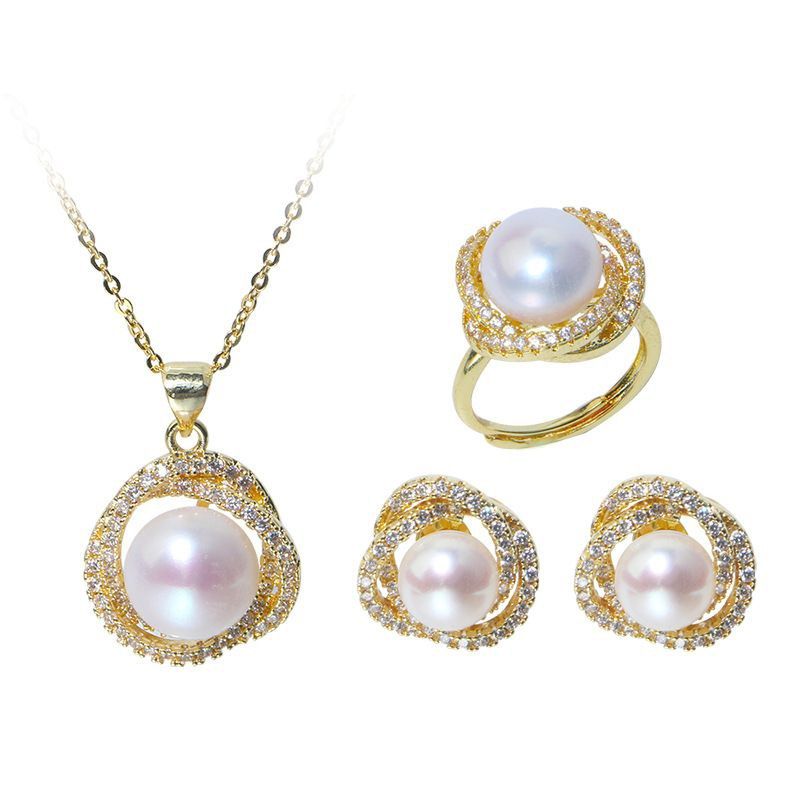 Trendy Fashionable White Pearl Chain Necklace