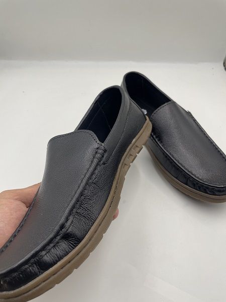 Men Black leather Loafer