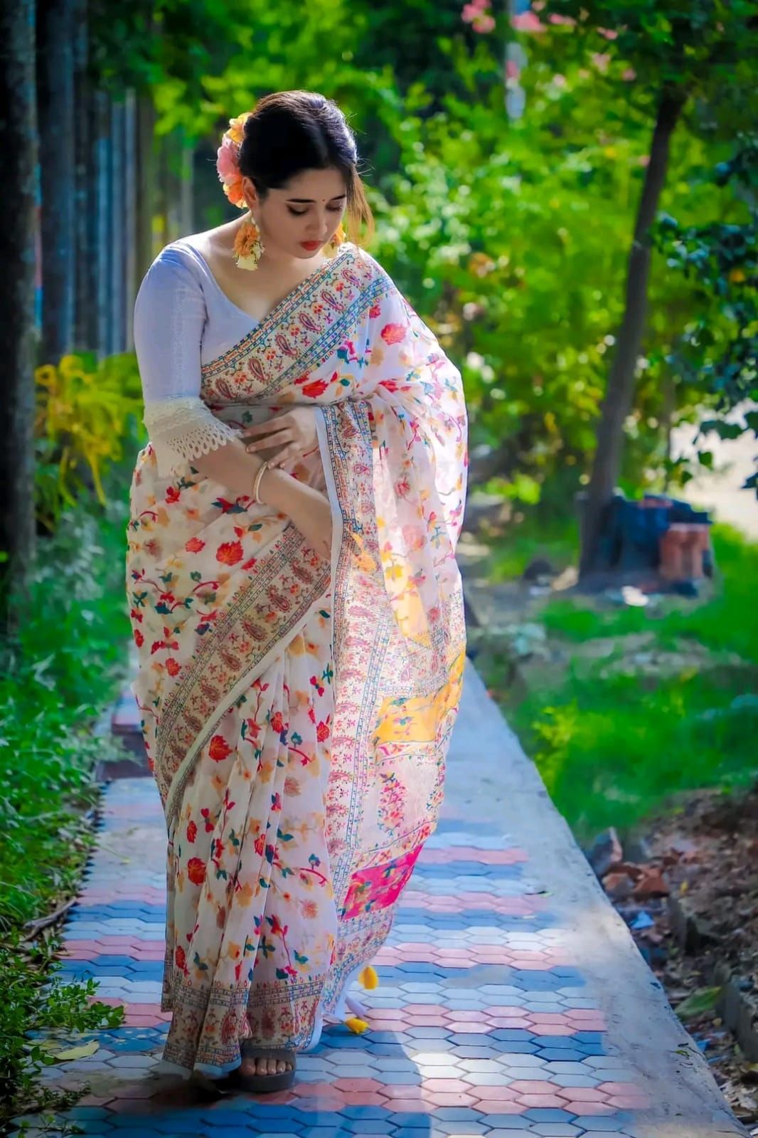 Exclusive Design Tangail Screen Print Saree Without Blouse Piece For Women