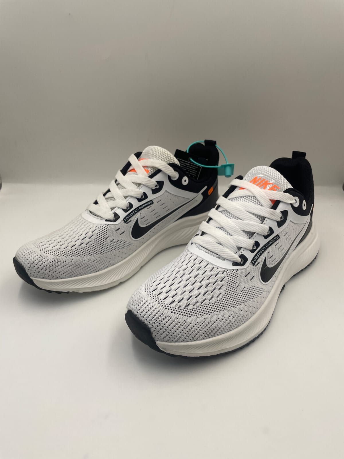 Knit Mesh Fabric Running Sneaker