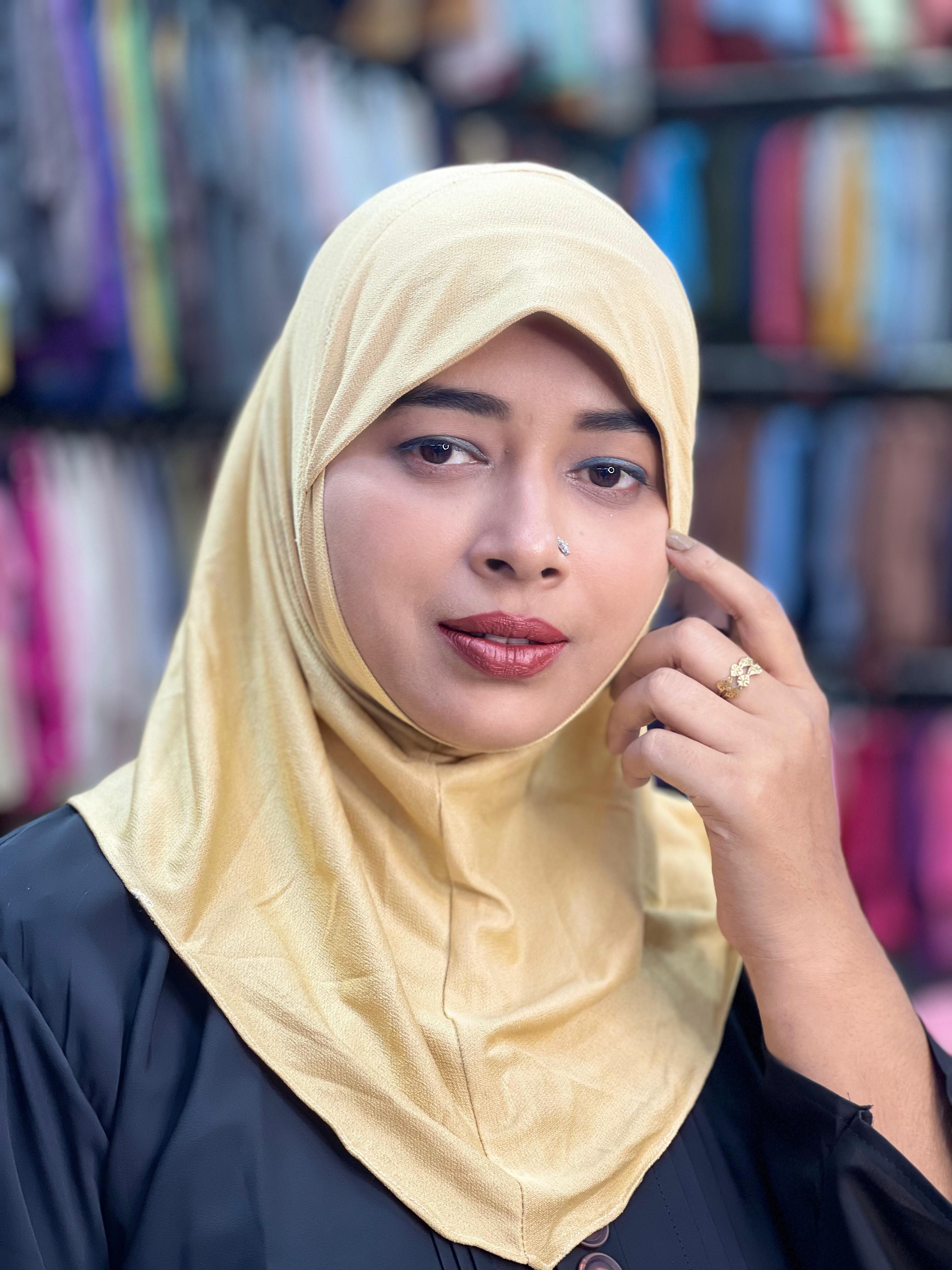 Moscrepe Solid short hijab  .