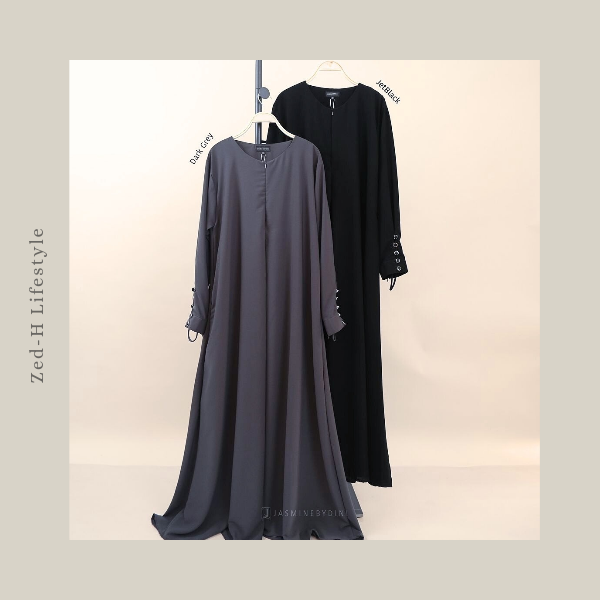Button-Sleeve Abaya