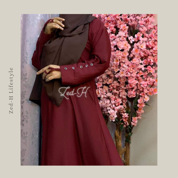 Button-Sleeve Abaya