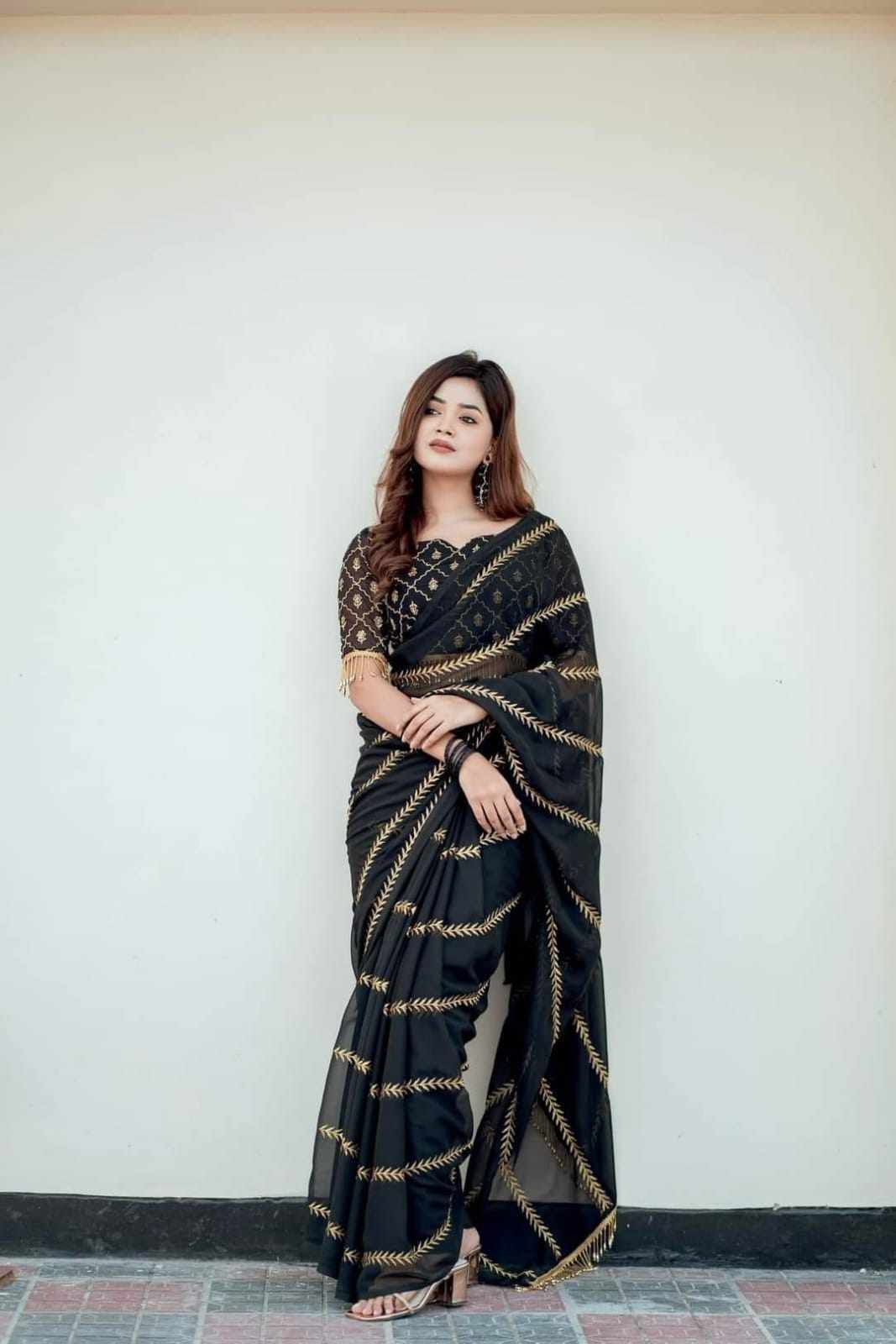 নিউ  এম্ব্রয়ডারি জর্জেট শাড়ী উইথ বেলাউজ পিক্স জ্যাম কোলোর এম্ব্রয়ডারি