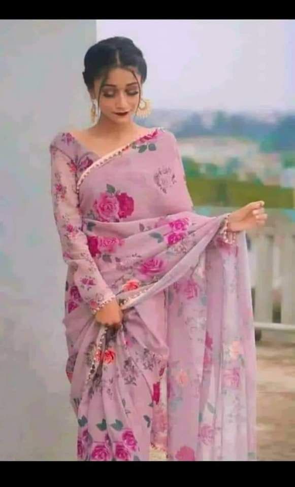 নিউ বিটলেস জর্জেট ডিজিটাল প্রিন্ট সাড়ী উইথ ব্লাউসে পেইস বিস্কিট-কালোর