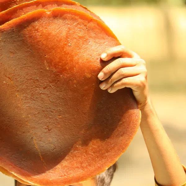 আমসত্ত্ব মিষ্টি