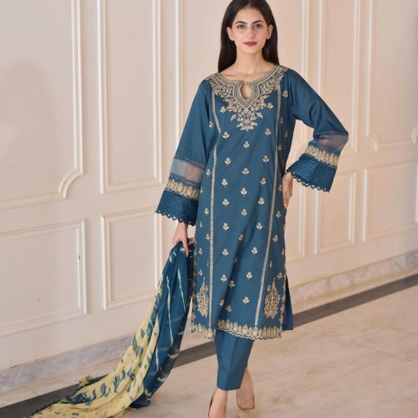 Royal Blue Embroidered Three-Piece Set – Elite Elegance Exclusive