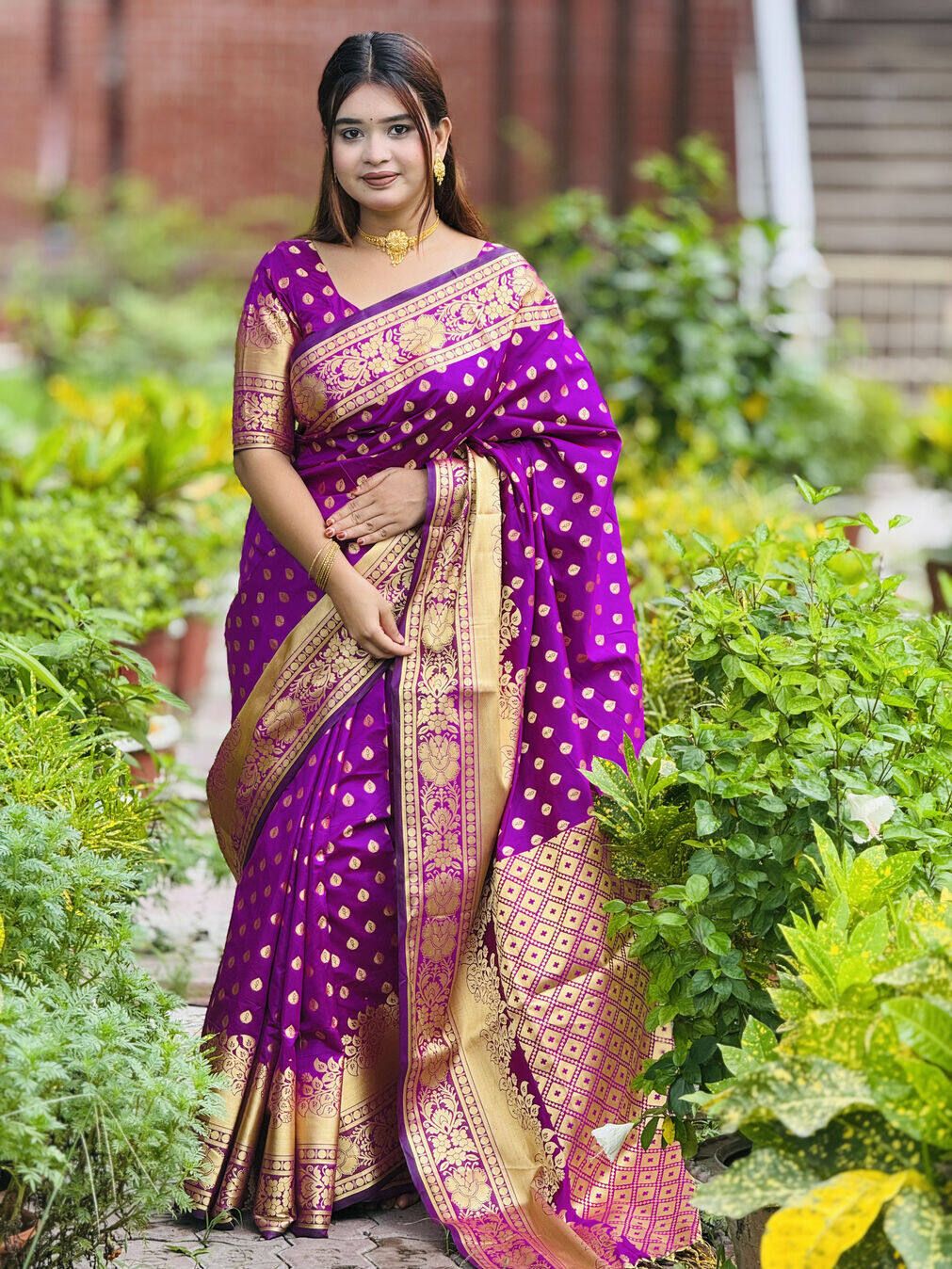 Magenda Katan Saree কাতান শাড়ি ম্যাচিং ব্লাউজ পিস সহ