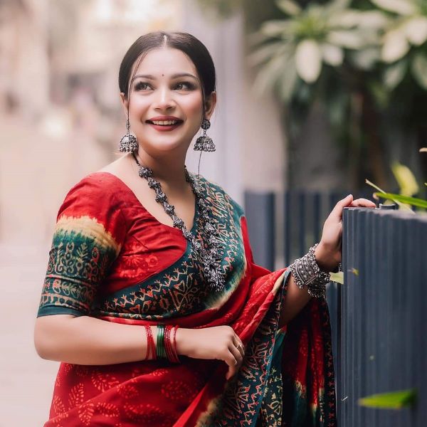 প্রিমিয়াম সেমি মসলিন শাড়ি