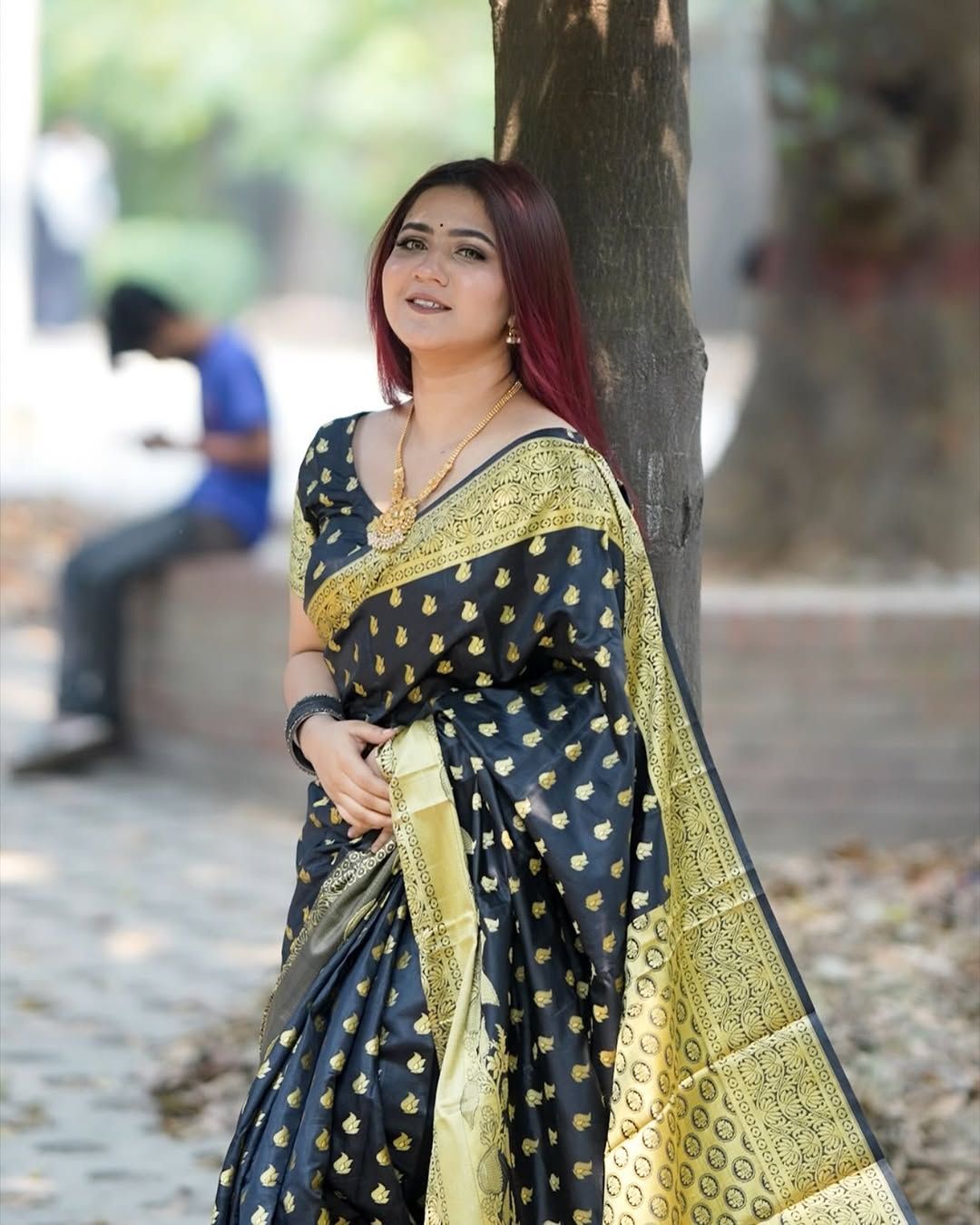 Black Premium Katan Saree কাতান শাড়ি ব্লাউজ পিস সহ