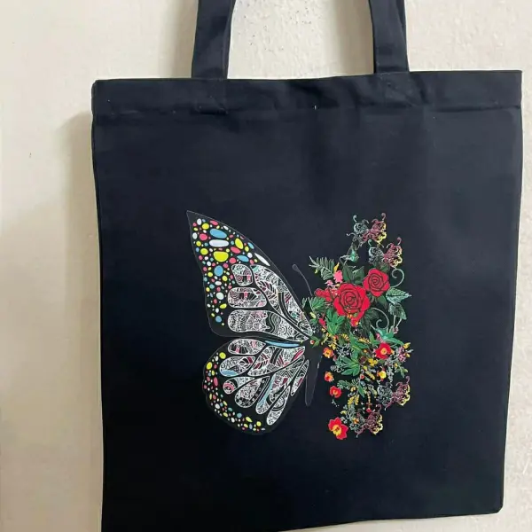 আমাদের স্টাইলিশ হ্যান্ডপ্রিন্টেড টোট ব্যাগ – আপনার প্রতিদিনের অনন্য সঙ্গী