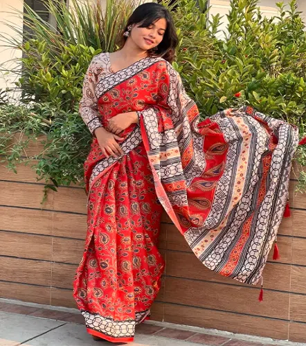 Digital Print Sharee (Free Home Delivery)