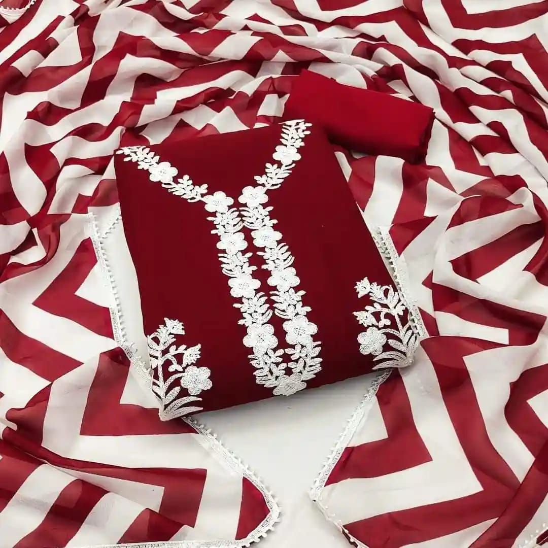 কাশ্মীরী আড়ি এম্ব্রডারী থ্রি-পিচ।