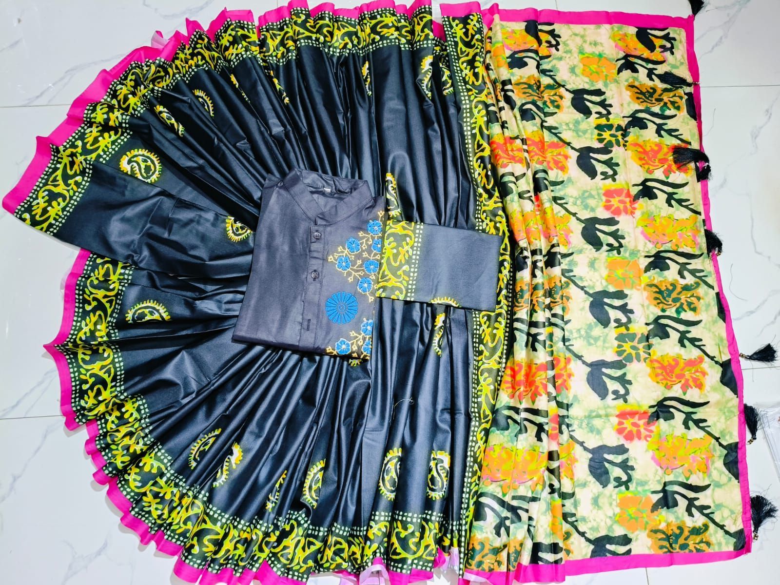 Sharee Panjabi Couple with Blouse Piece