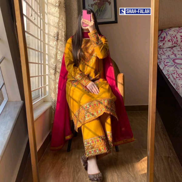 🌸 Sequence Embroidery Three Piece – গর্জিয়াস লুকের জন্য বেস্ট চয়েস!