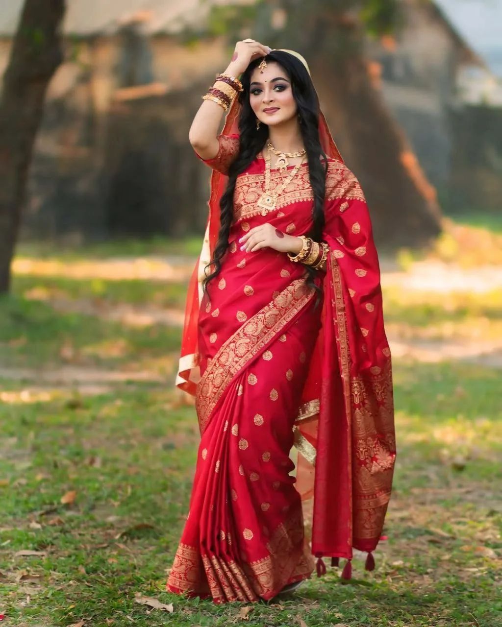 জাপানি সিল্ক স্কিন প্রিন্ট শাড়ি ব্লাউজ পিস সহ