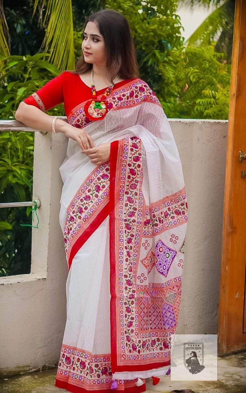 প্রিমিয়াম হাফ সিল্ক শাড়ি – ব্লাউজ পিসসহ