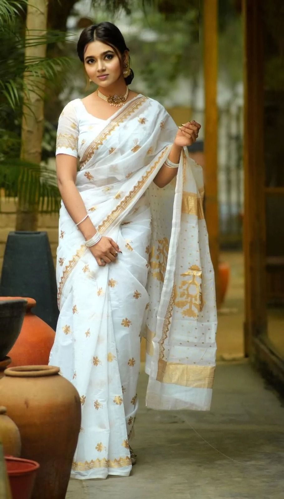 আফসান প্রিন্ট সেমি মসলিন শাড়ি – ব্লাউজ পিসসহ