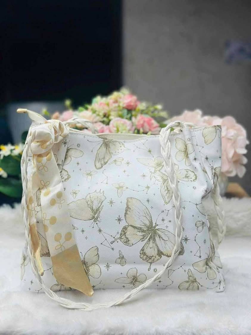 Stylish Ladies Bag