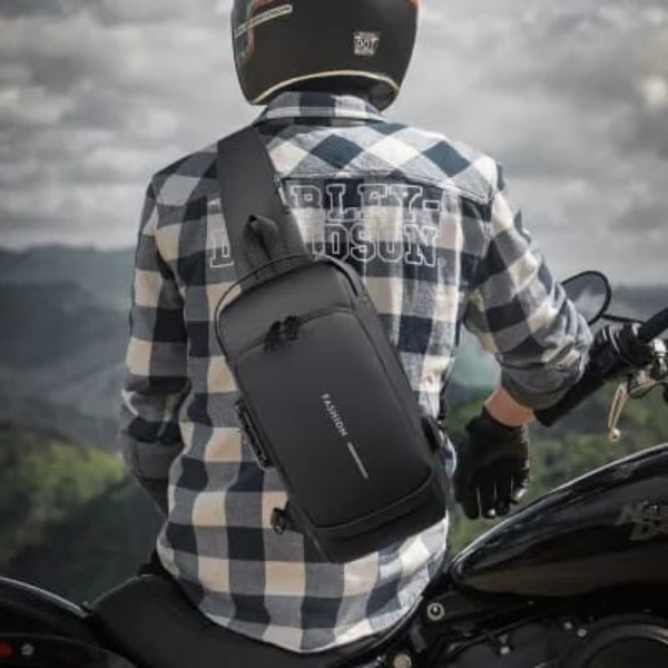 Anti-theft shoulder bag