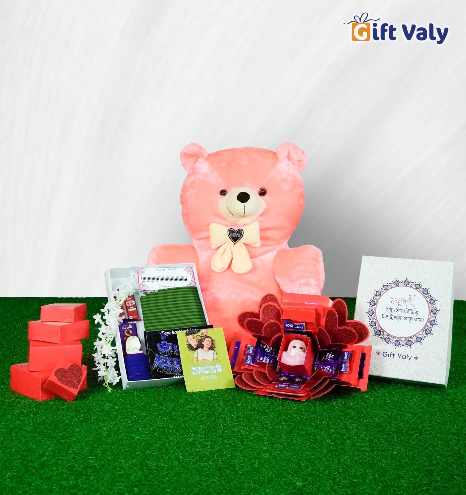 Probasi Jamdani Parrot